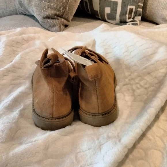 GAP Kids Suede High Top Boots - Picture 3 of 6